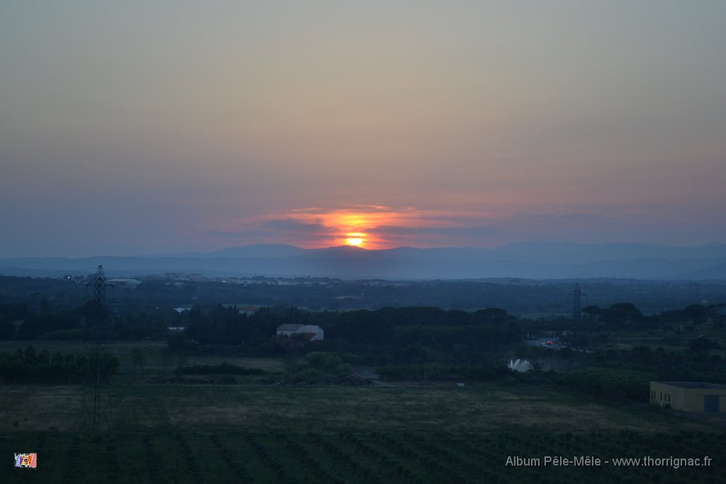 27062012 3.JPG - Coucher de soleil sur le massif des Maures. 27 06 2012. 20H07